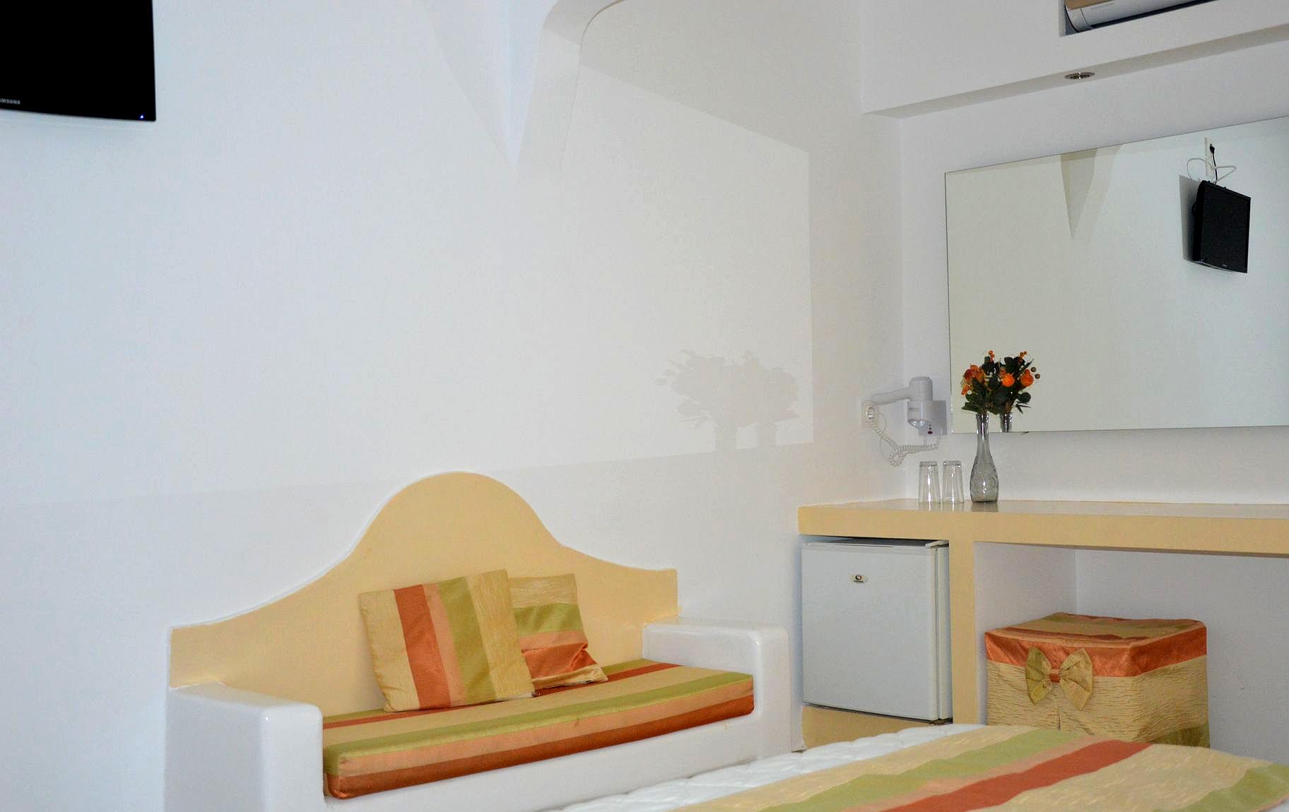 Pantheon Hotel